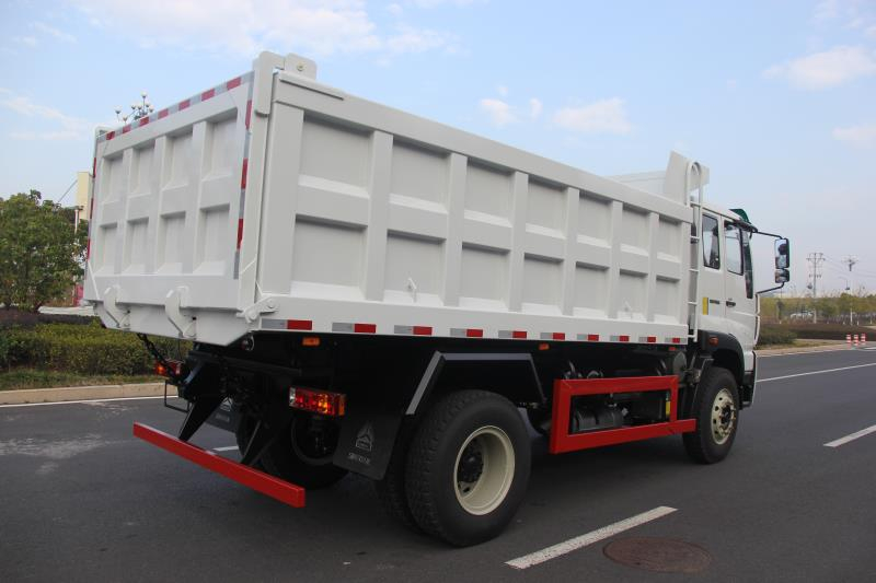 Nouveau camion à benne basculante résistant Sinotruk howo 6X4 371hp à vendre