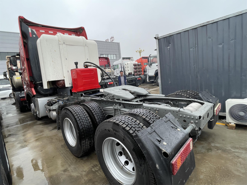 Camion de tracteur du camion 6x4 380hp de tête de remorque de tracteur de Shacman F3000 CNG