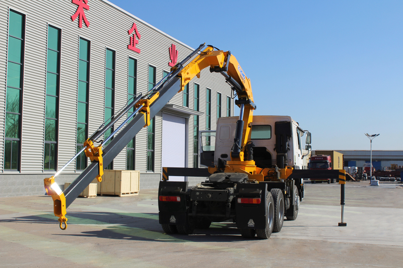 Grue montée sur camion à vendre​