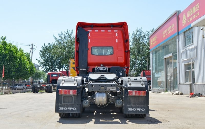 Petit camion tracteur hydraulique hors route