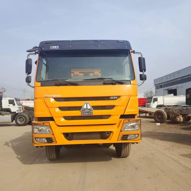 Howo a utilisé des camions à benne basculante bon marché 6 × 4 