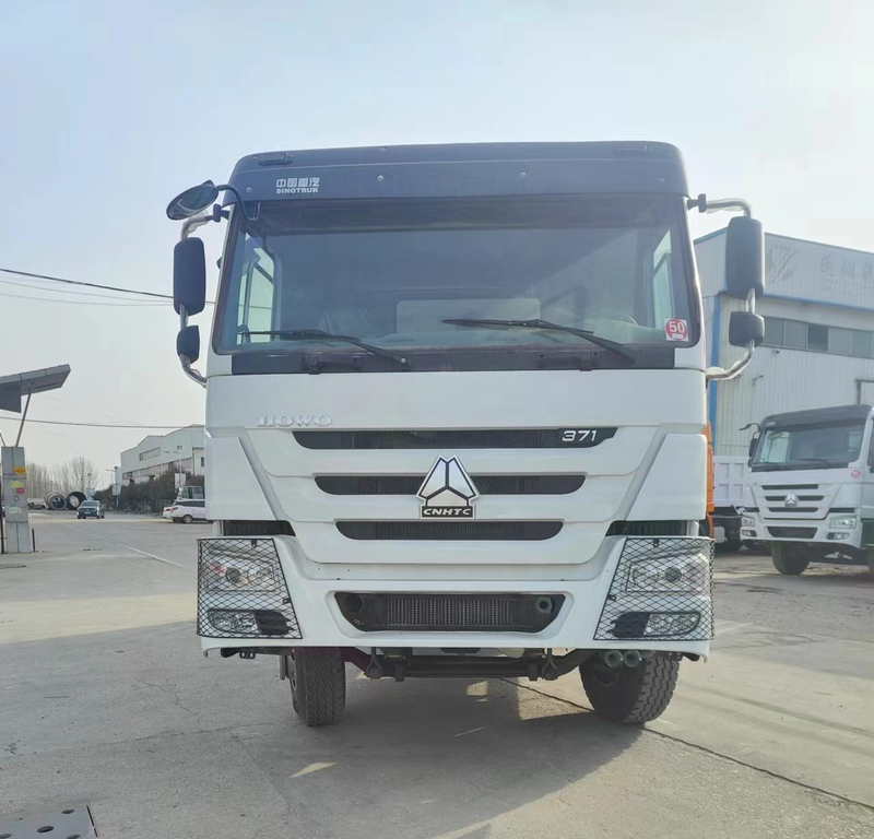 Ventes de camions à benne basculante d'occasion Howo 371